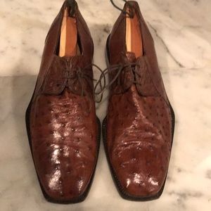 Men’s size 10 Brown Ostrich shoes great condition
